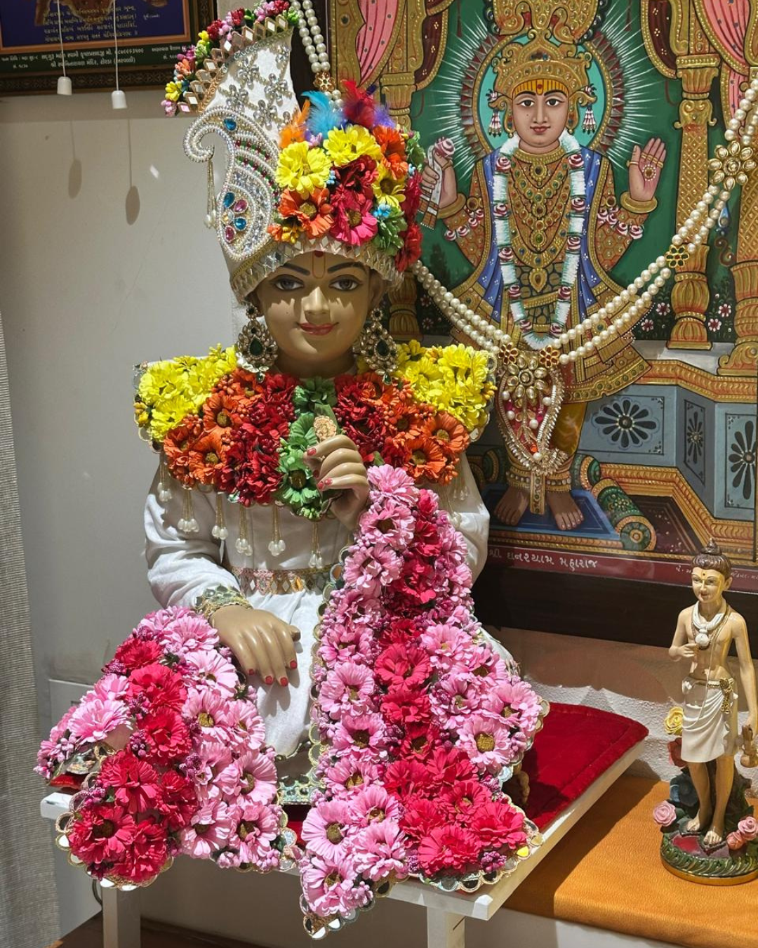 Premium White Floral Ghanshyam Maharaj Vastra | Handcrafted Divine Shringar Dress for Home Temple